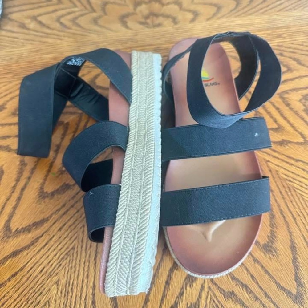 Elegant Black Sandals for Effortless Style